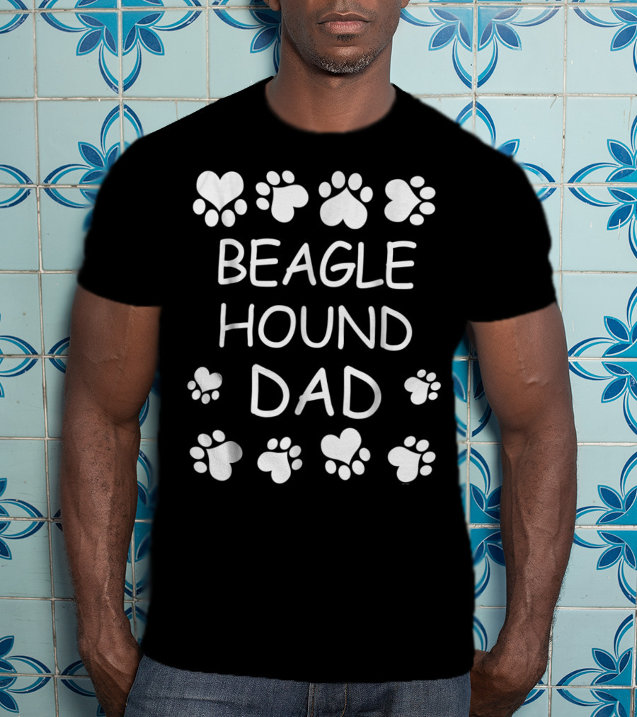 Beagle Hound Dad Paw Print Hearts Christmas Birthday T-Shirt