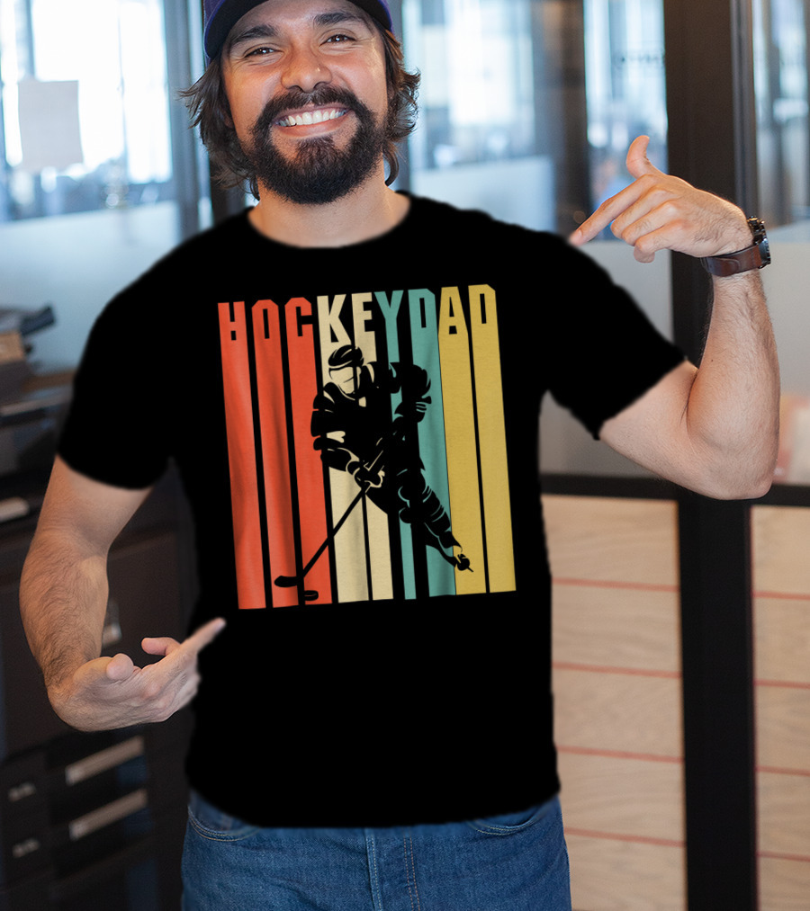 Classic Vintage Hockey Dad Player Silhouette Retro Stripes T-Shirt