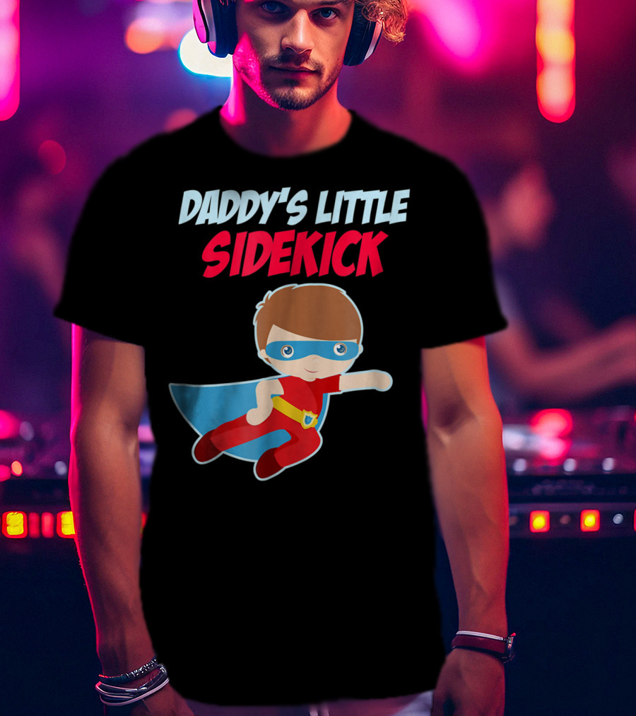 DADDYS LITTLE SIDEKICK Boys Cute Kid Dad Superhero Cape T-Shirt