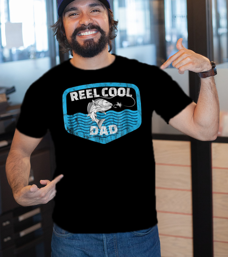 Reel Cool Dad Fathers Day Fishing Fish80 T-Shirt