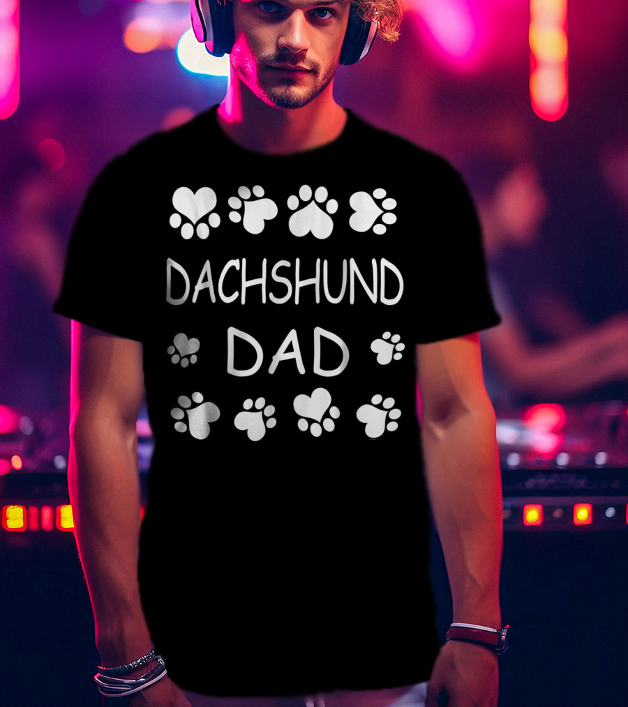 Dachshund Dad Paw And Heart Design For Christmas Birthday T-Shirt