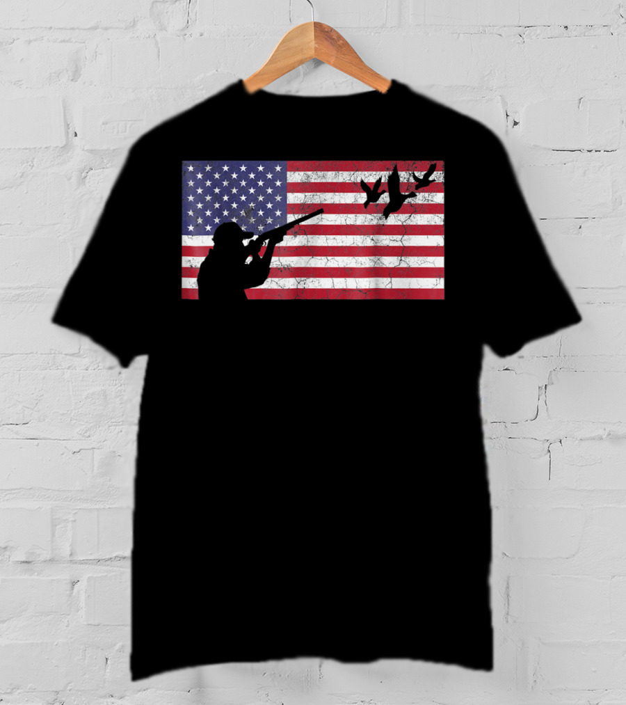 American Flag Goose Hunter Dad Silhouette With Flying Geese T-Shirt