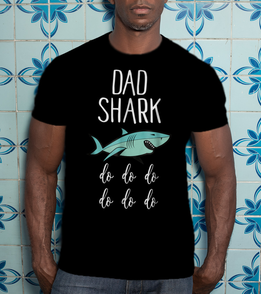 Dad Shark Doo Doo Doo Pregnancy Announcement T-Shirt
