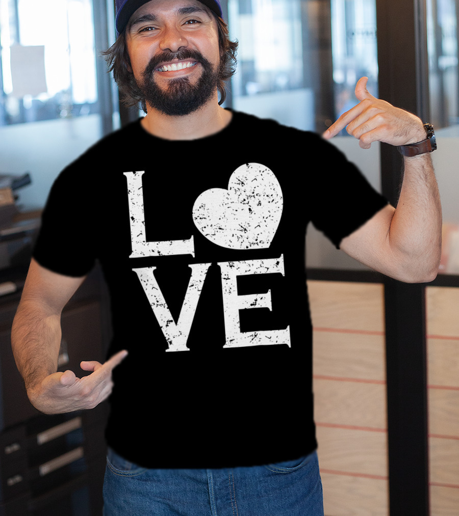 Love Heart Baseball Sports Vintage T-Shirt