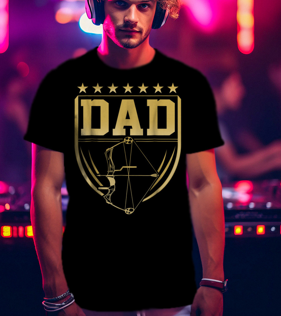 Archery Dad Shield Bow Stars Golden Medal T-Shirt