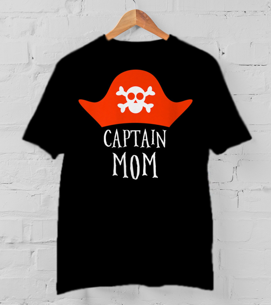 Captain Mom Pirate Skull Halloween Costume 84 T-Shirt