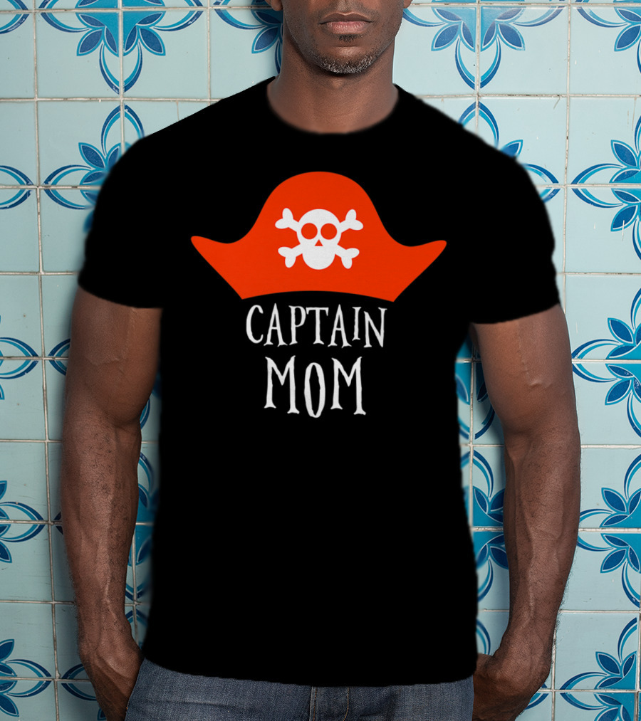 Captain Mom Pirate Skull Halloween Costume 84 T-Shirt
