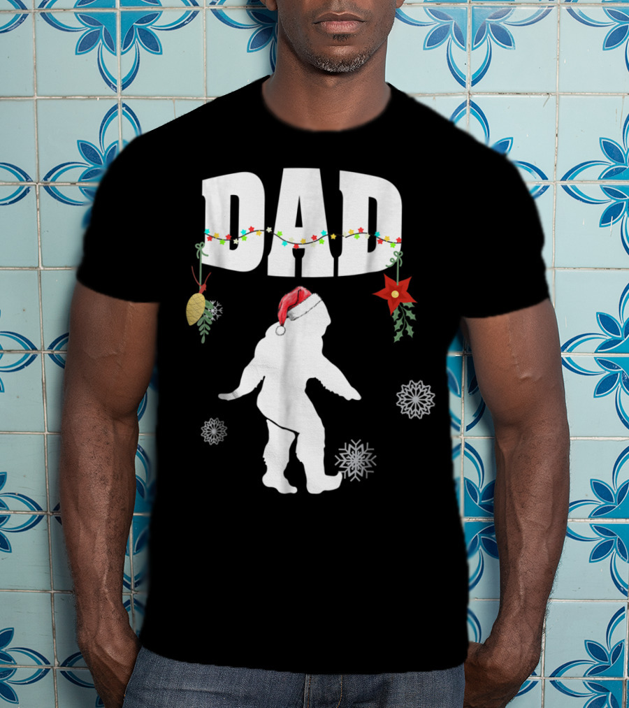Dad Bigfoot Santa Christmas Family Matching T-Shirt