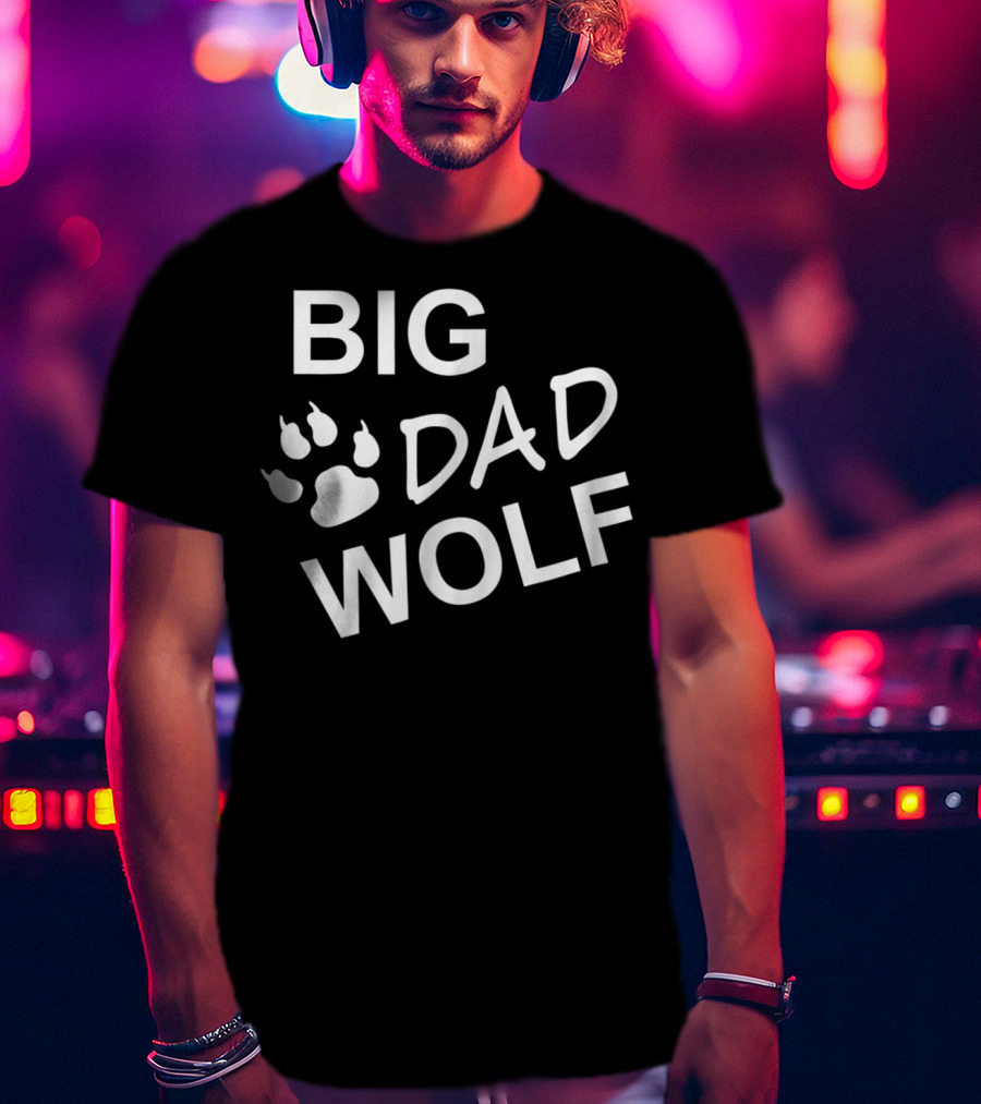 BIG DAD WOLF Paw Prints T-Shirt