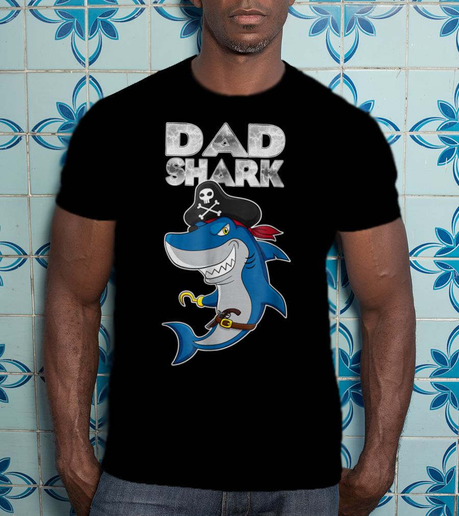 Dad Shark Pirate Halloween Matching Family85 T-Shirt