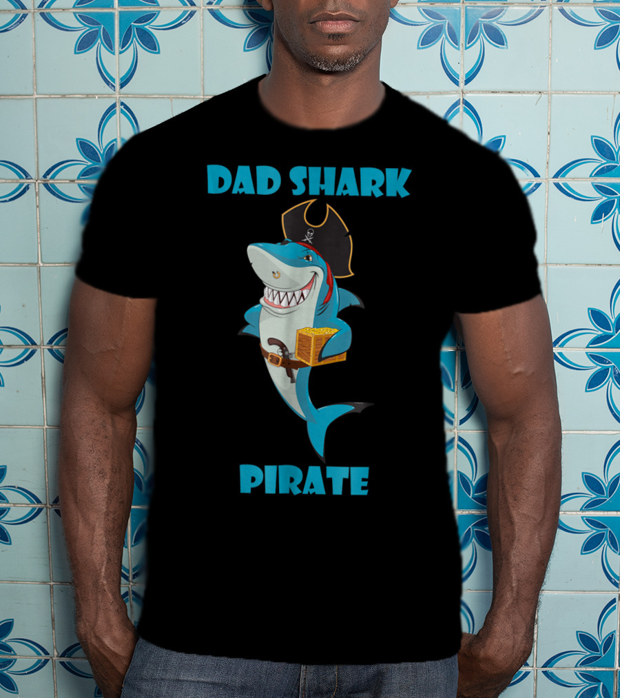 Dad Shark Pirate Halloween Matching Family 86 T-Shirt