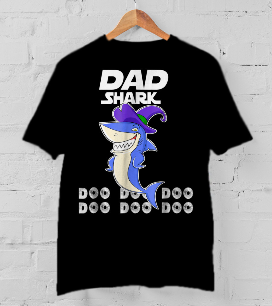 Dad Shark Doo Doo Doo Funny Shark With Witch Hat T-Shirt