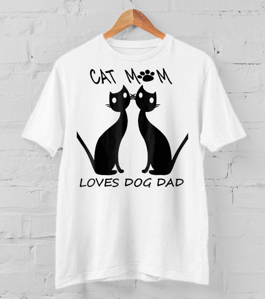 Cat Mom Paw Print Loves Dog Dad Cats T-Shirt