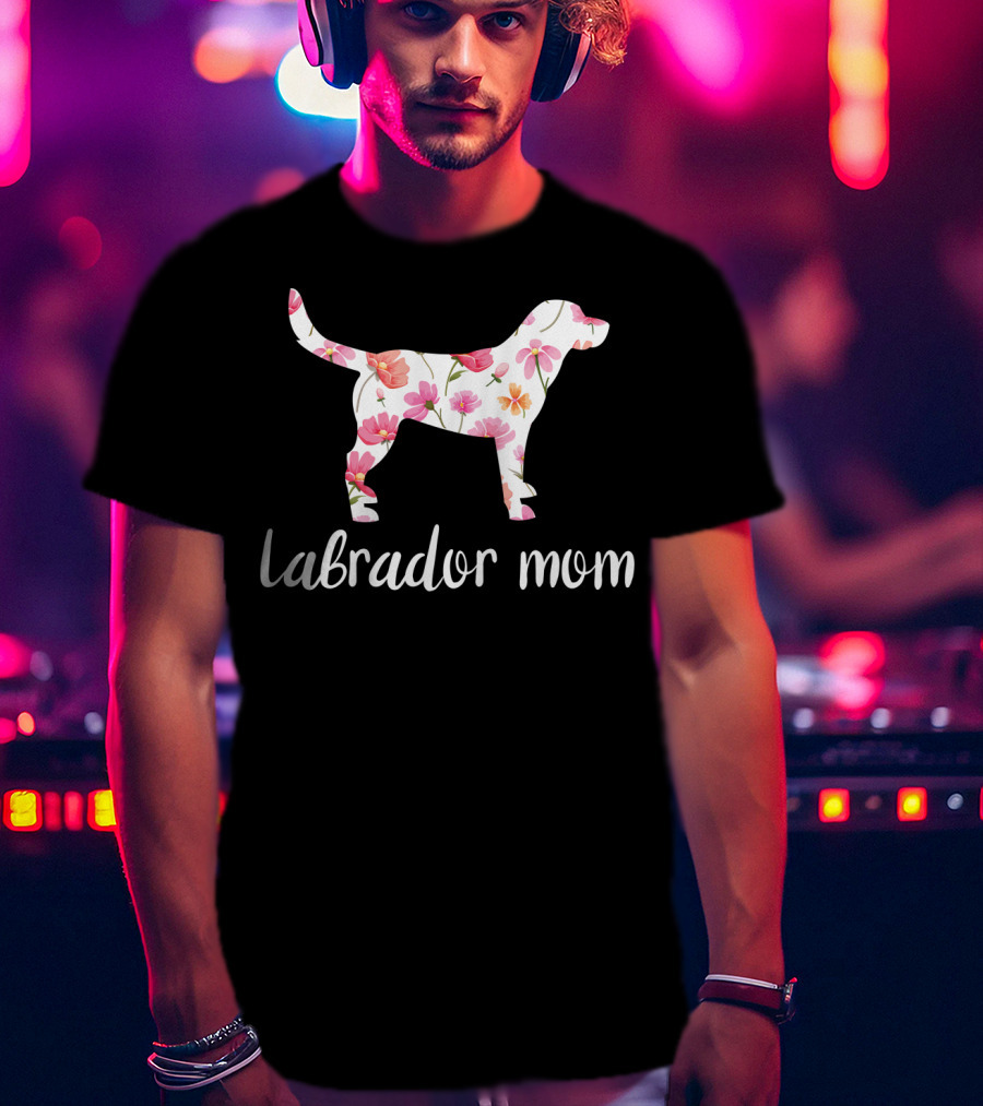 Labrador Mom Floral Design 15 T-Shirt
