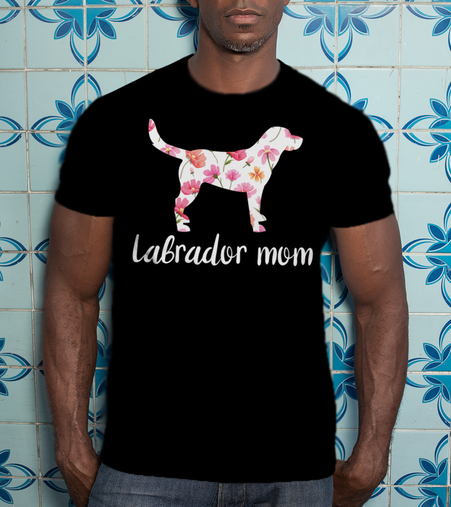 Labrador Mom Floral Design 15 T-Shirt