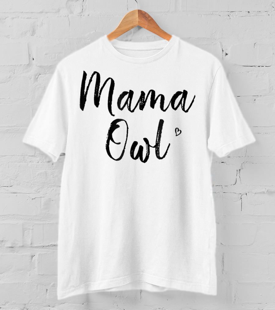Mama Owl Cute Heart Mom15 T-Shirt