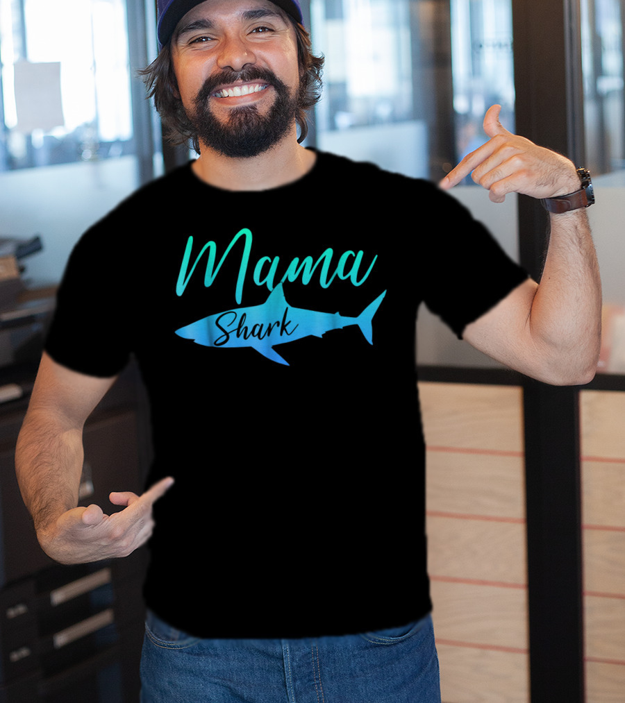 Mama Shark Funny Mom Mommy Gag Humor Lover Joke21 T-Shirt