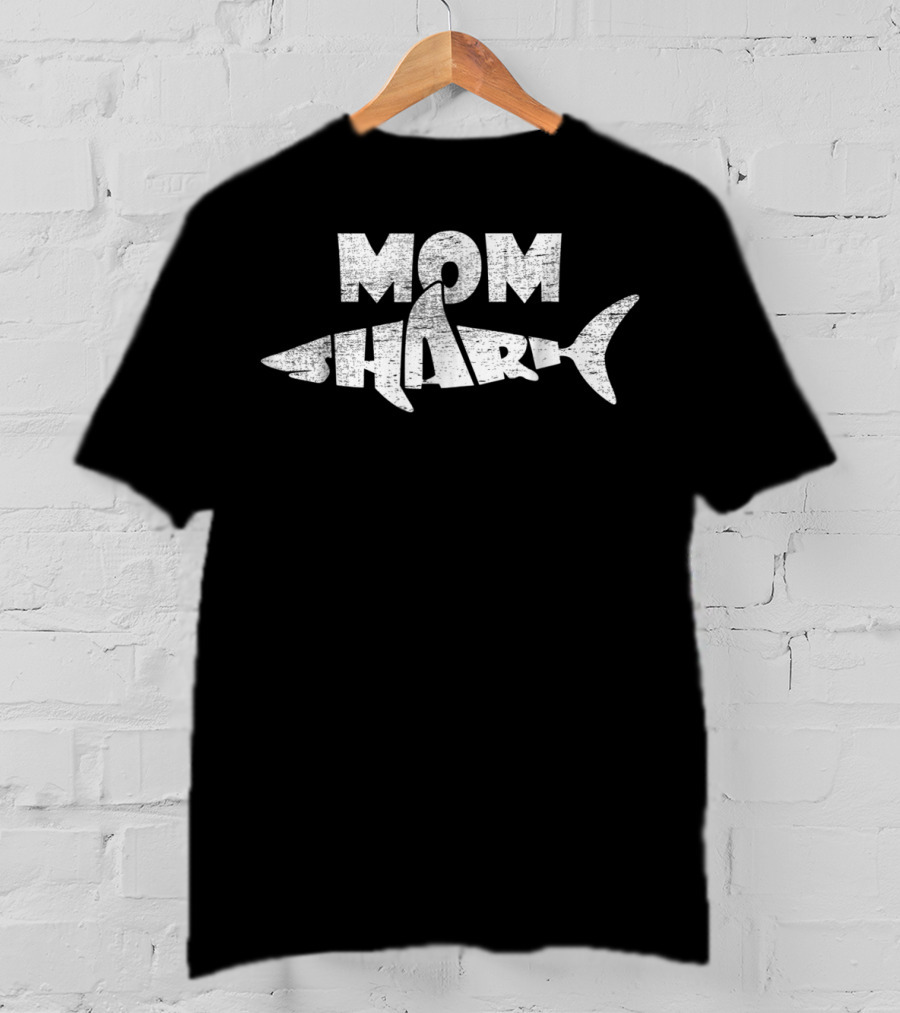 Mom Shark Funny Family Matching Birthday Women61 T-Shirt