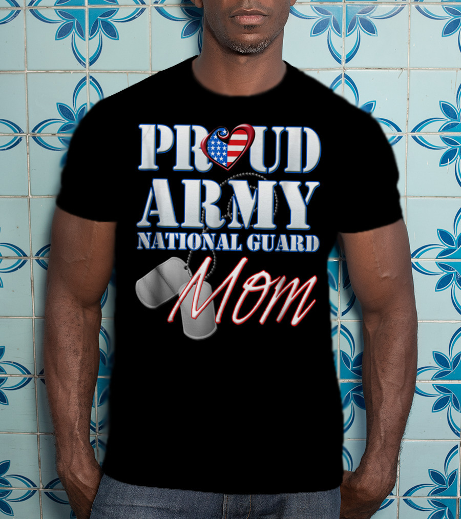Proud Army National Guard Mom USA Heart Dog Tags T-Shirt