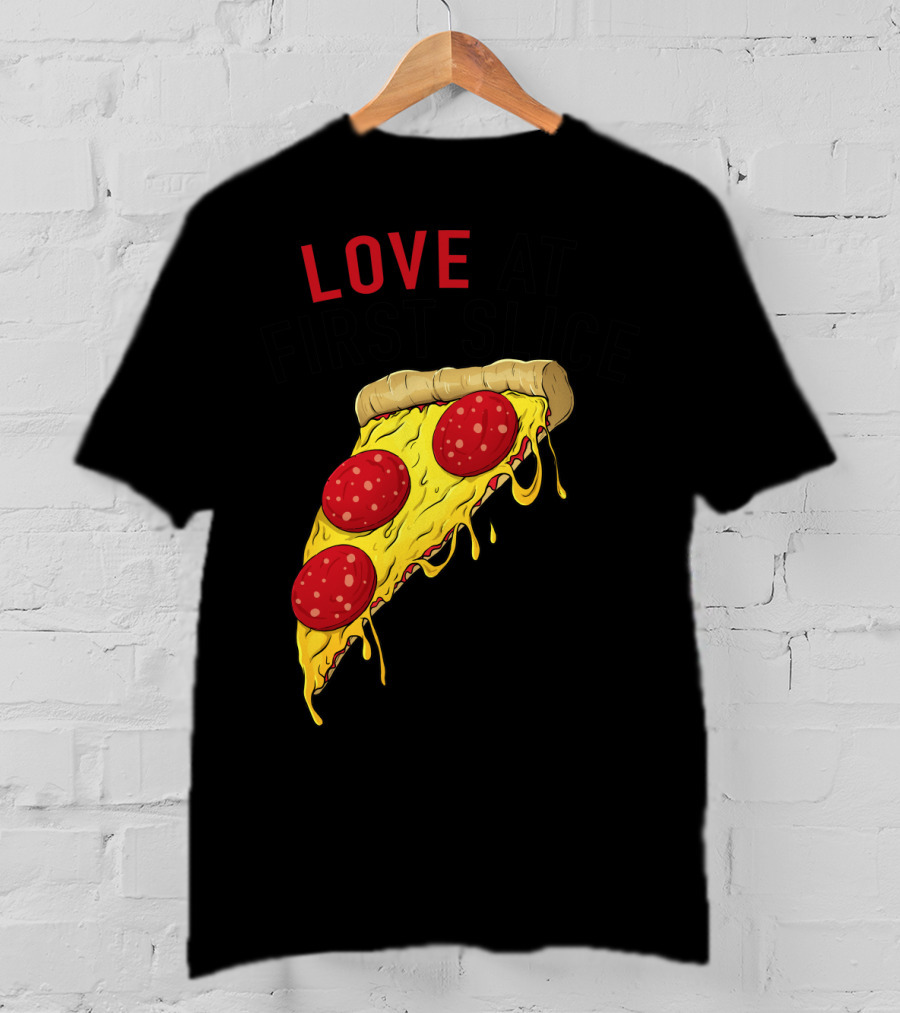 LOVE AT FIRST SLICE Pizza Men Girls Mom And Baby68 T-Shirt
