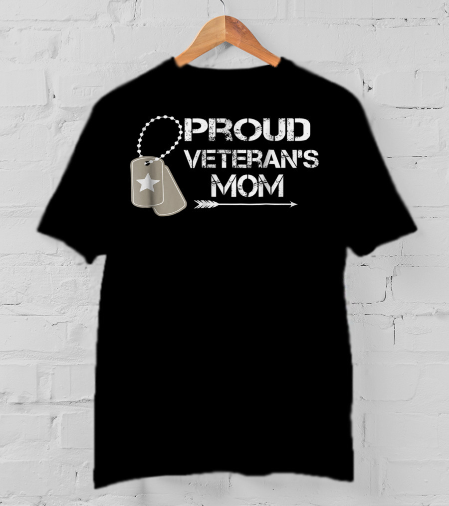 Proud Veteran's Mom Dog Tags And Arrow T-Shirt