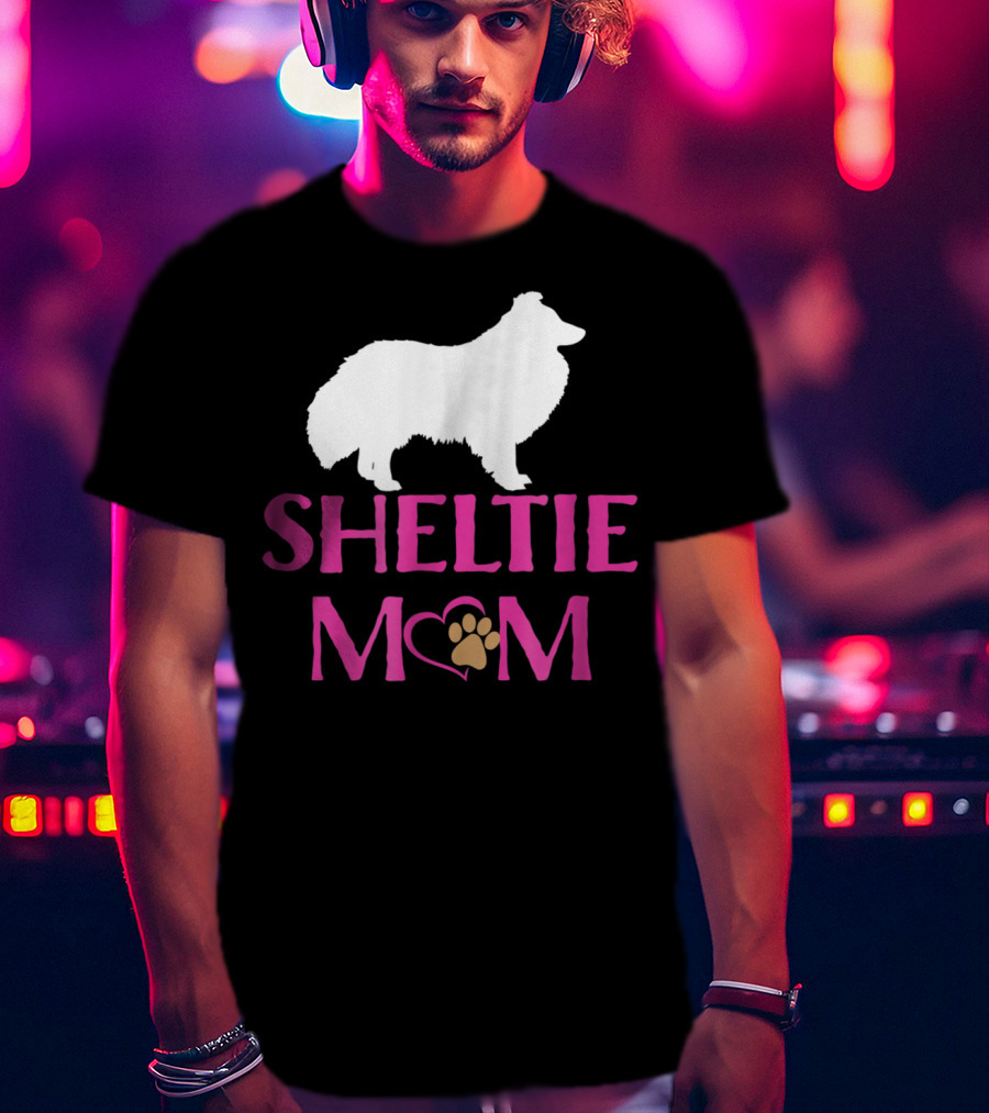 Sheltie Mom With Heart And Paw Prints T-Shirt
