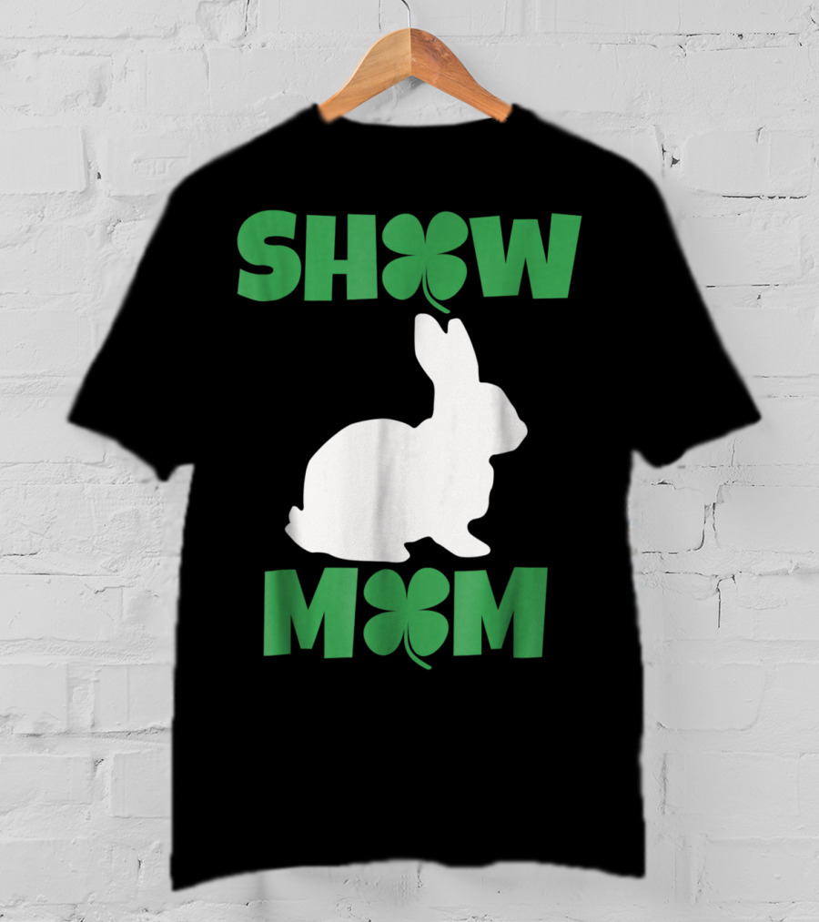 Show Mom Clover Rabbit T-Shirt