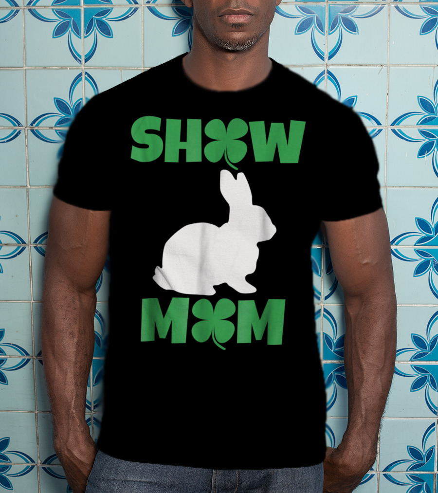 Show Mom Clover Rabbit T-Shirt
