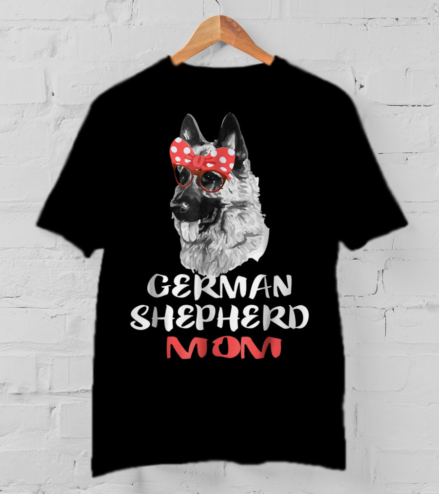 German Shepherd Mom Mother Dog Lover Owner Dog With Red Bow And Glasses T-Shirt