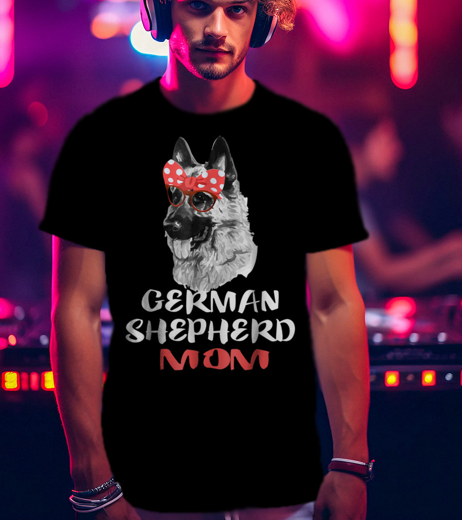 German Shepherd Mom Mother Dog Lover Owner Dog With Red Bow And Glasses T-Shirt
