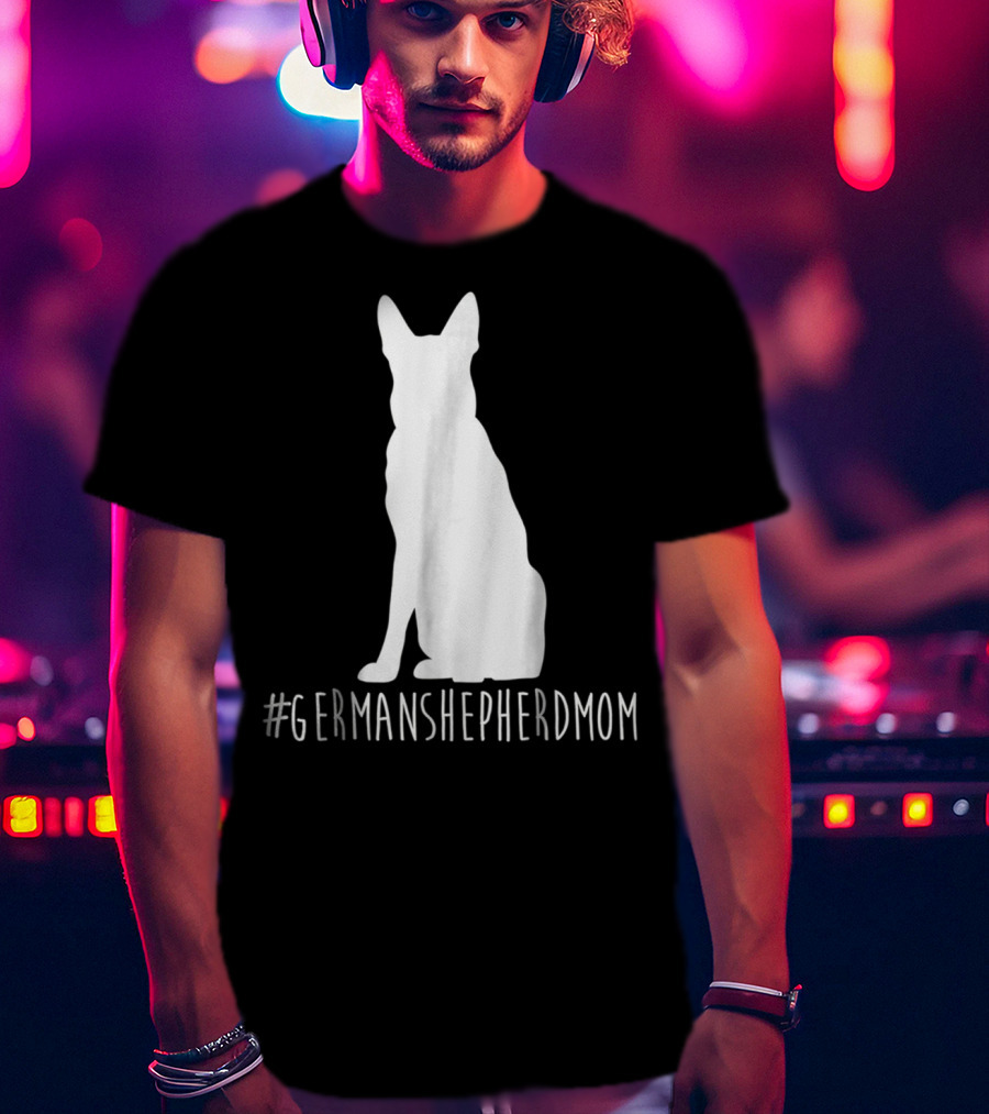 Germanshepherdmom T-Shirt