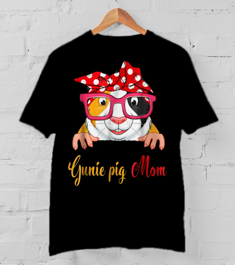 Guinea Pig Mom Red Glasses Bandana 37 T-Shirt