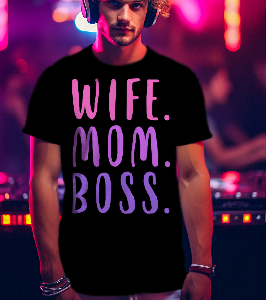 WIFE MOM BOSS Fashion Foe 95 T-Shirt