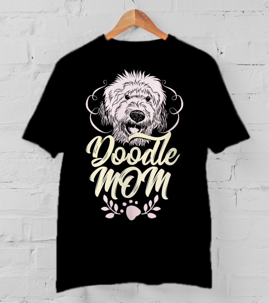 Doodle Mom Goldendoodle Labradoodle Paw Print Cute T-Shirt