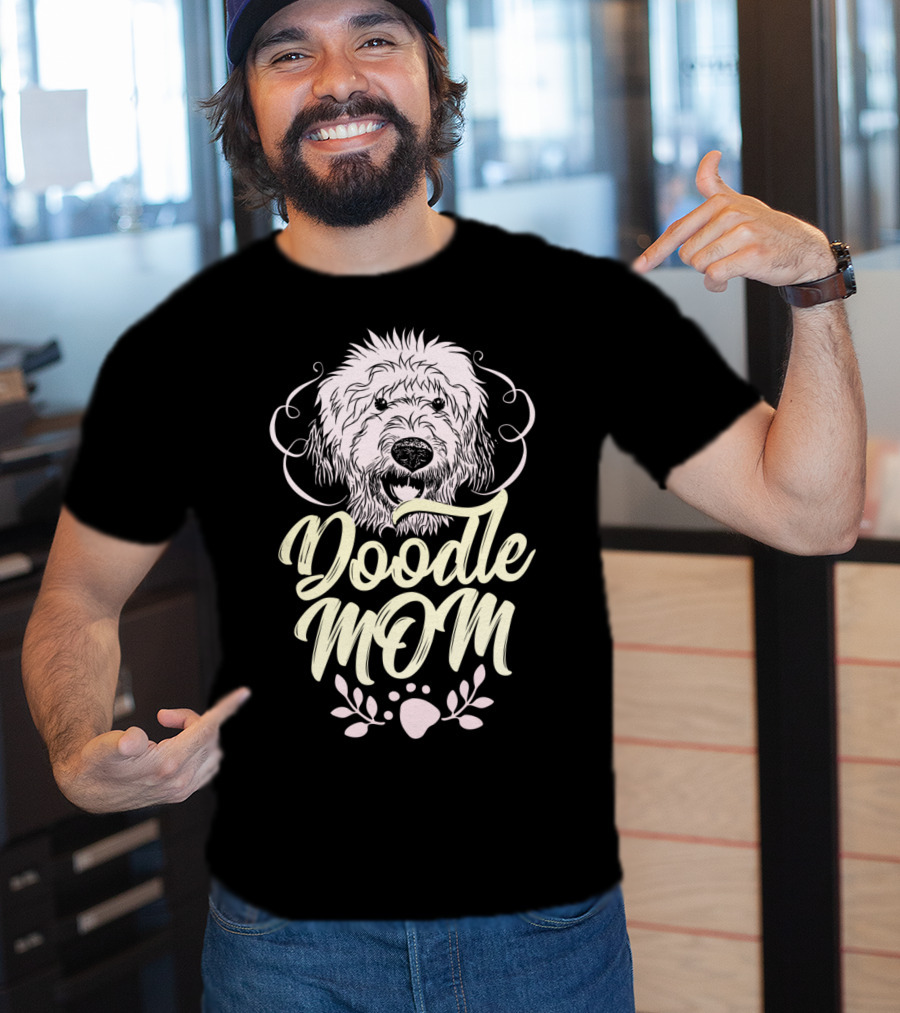 Doodle Mom Goldendoodle Labradoodle Paw Print Cute T-Shirt