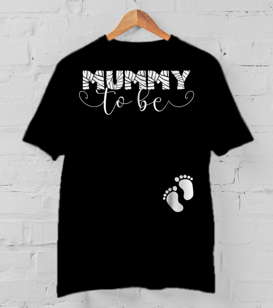 Mummy To Be Halloween Pregnancy Baby Footprints T-Shirt