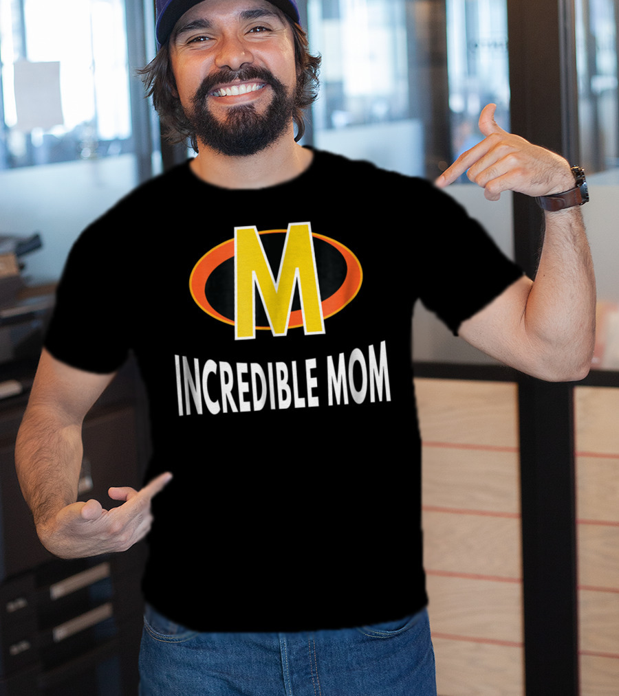 Incredible Mom Bold Text Superhero Icon M T-Shirt
