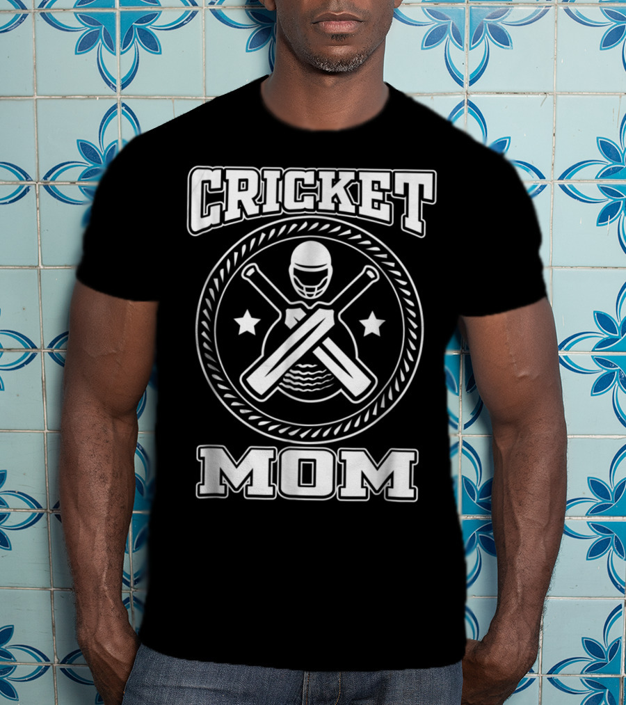 Cricket Mom Bat Ball Team Helmet Stars Field T-Shirt