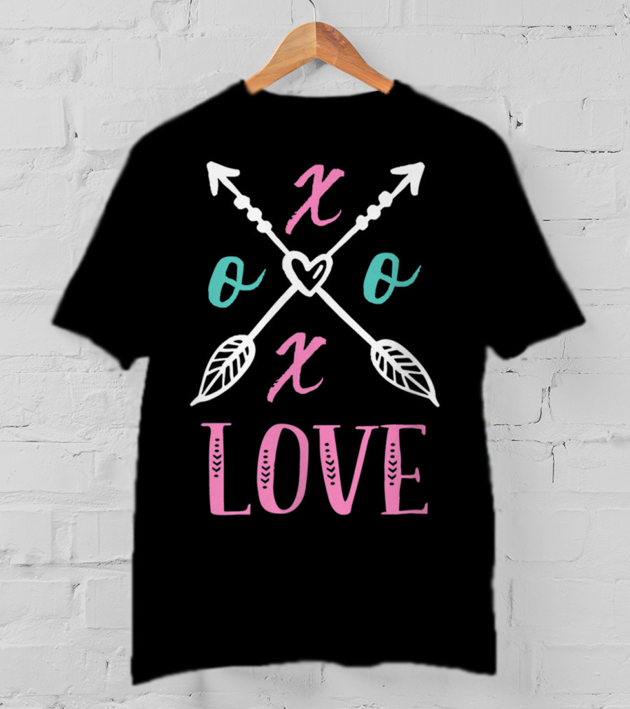 XOXO Love Arrows Boho Mom56 T-Shirt