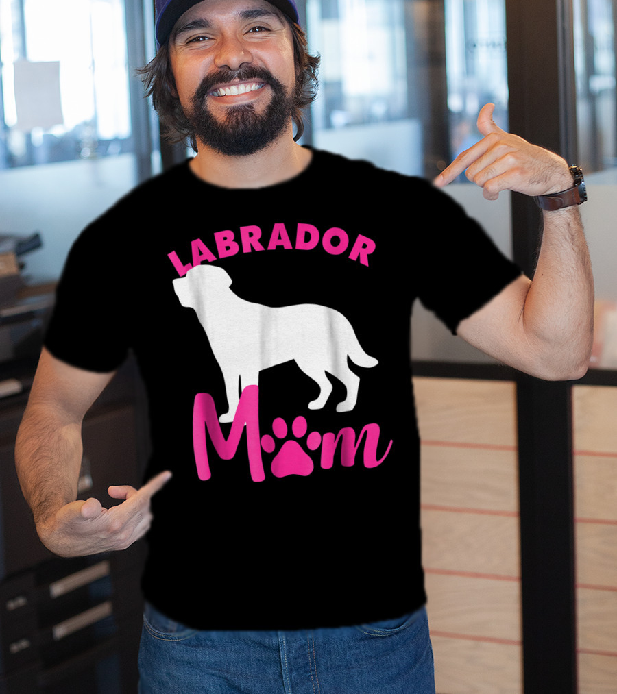 LABRADOR MOM T-Shirt