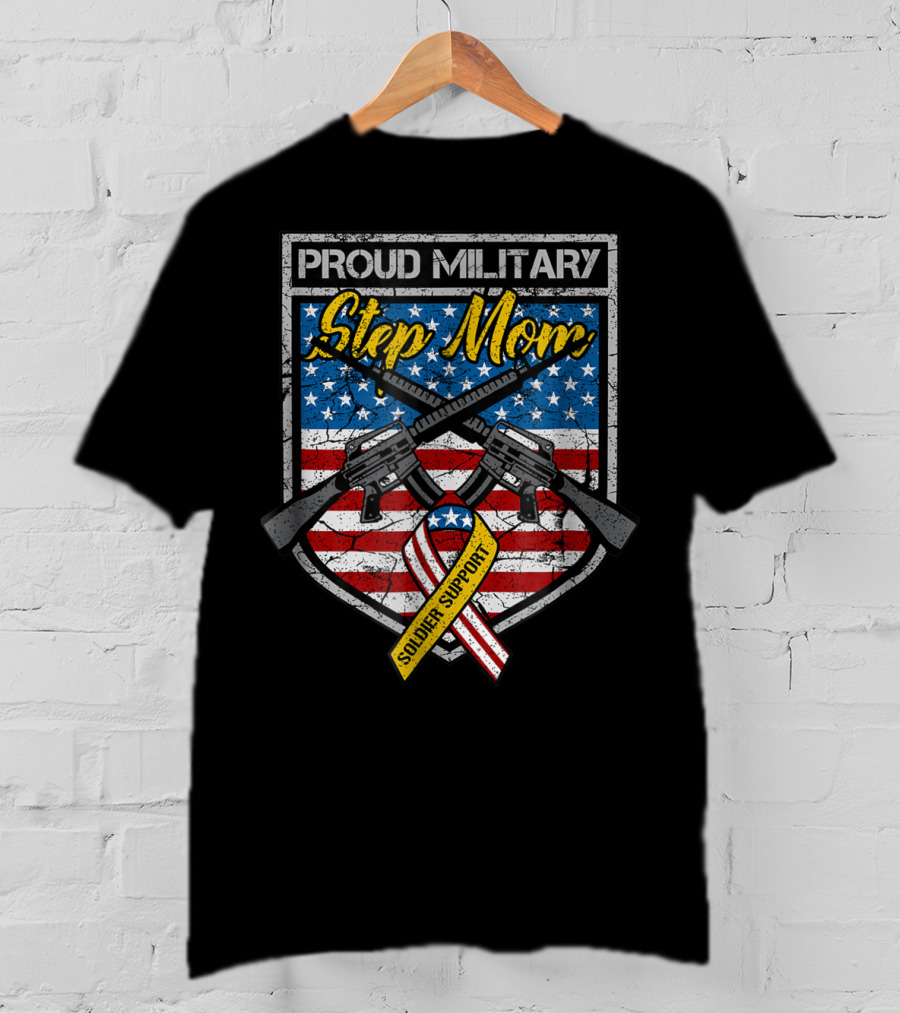 Proud Military Step Mom Soldier Support USA Flag 81 T-Shirt