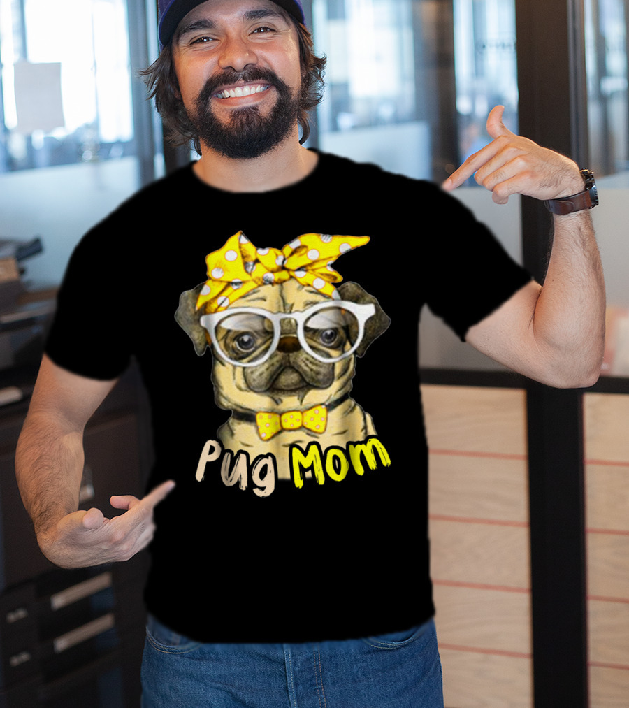 Pug Mom With Yellow Polka Dot Bow And Glasses For Dog Lovers T-Shirt