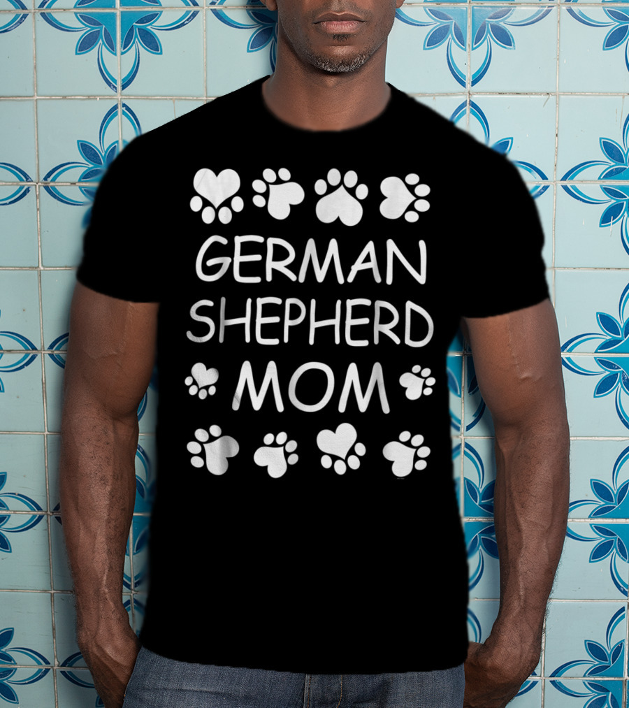 German Shepherd Mom Paw Print Love Christmas Birthday Gift T-Shirt