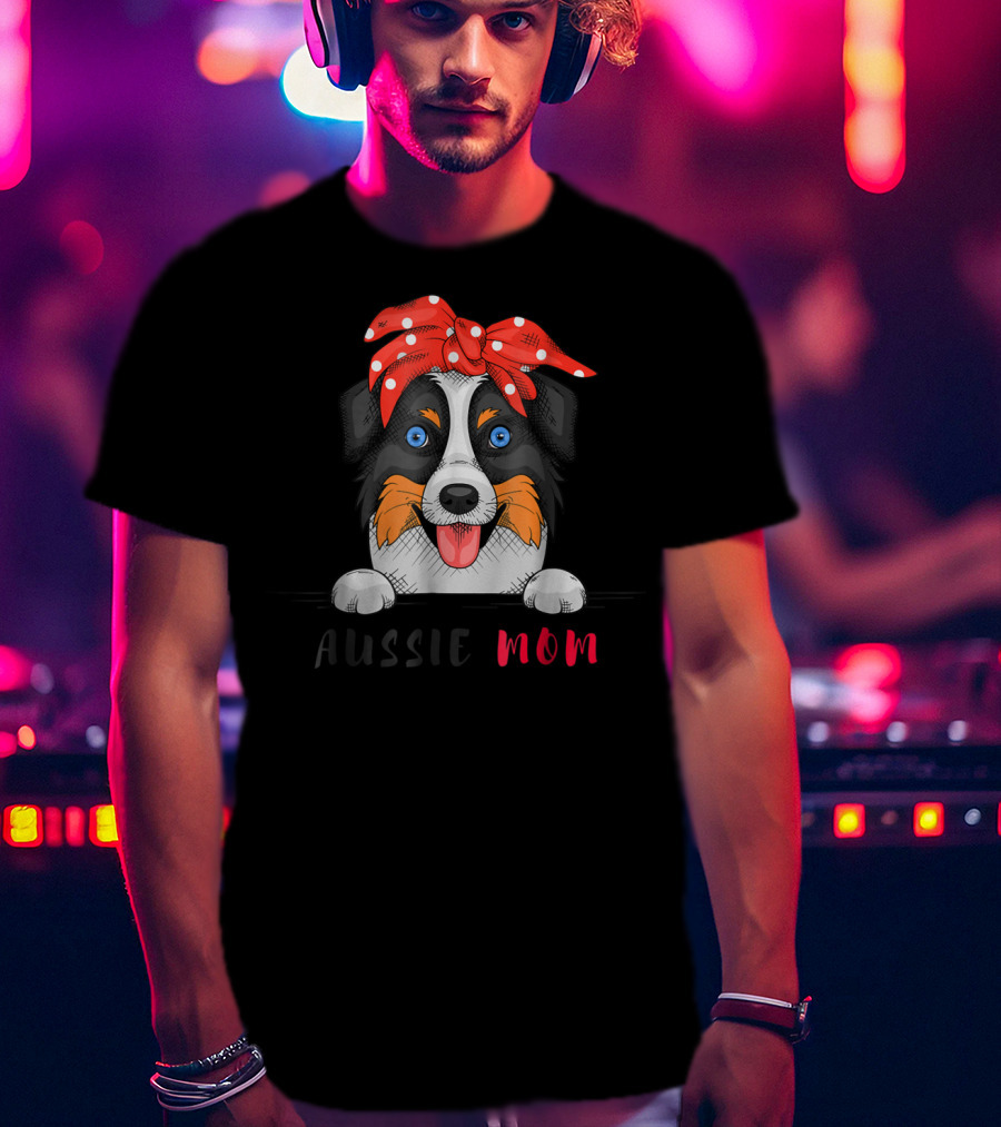 Aussie Dog Mom Australian Shepherd Red Bandana T-Shirt