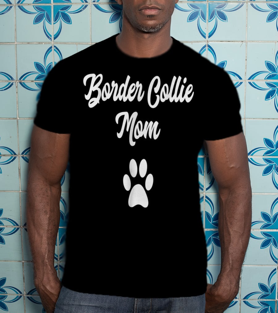 Border Collie Mom Paw Prints T-Shirt