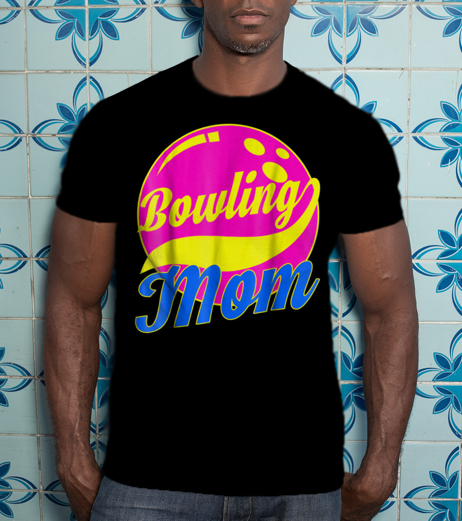 Bowling Mom Bowler League Pink Yellow Bowling Ball T-Shirt