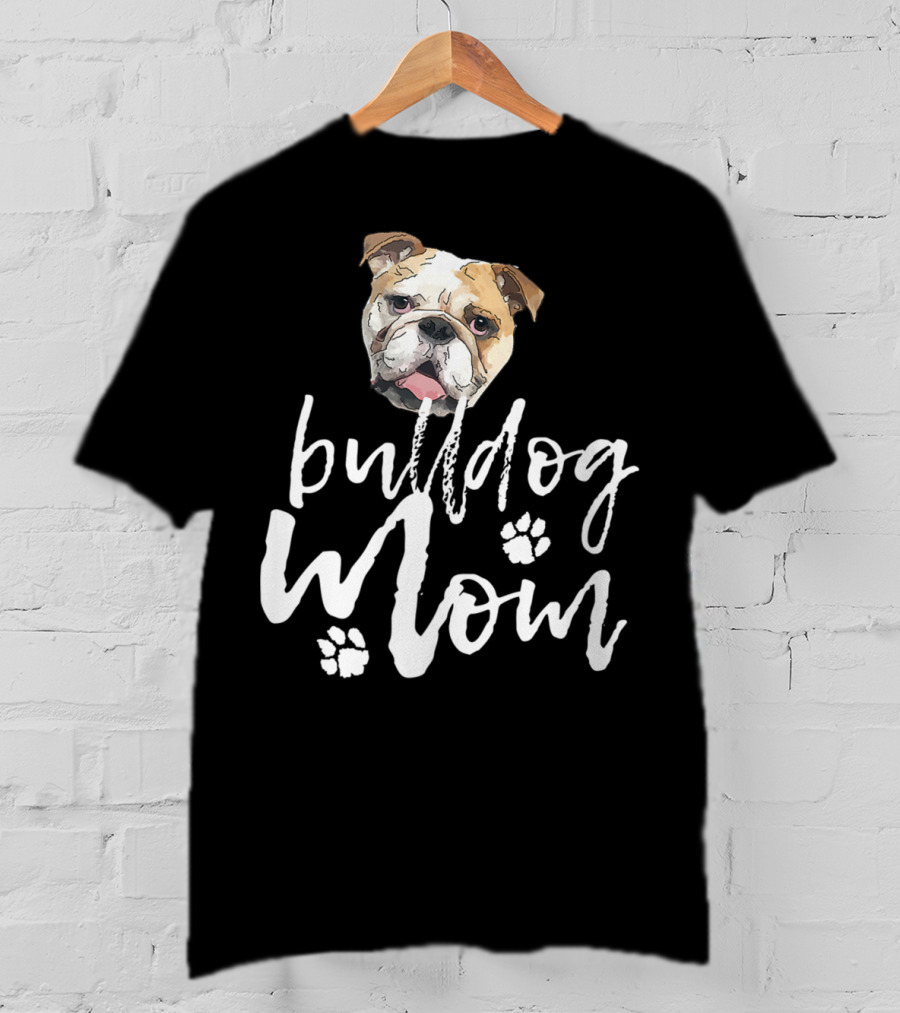 Bulldog Mom Adorable Dog Face With Paw Prints T-Shirt