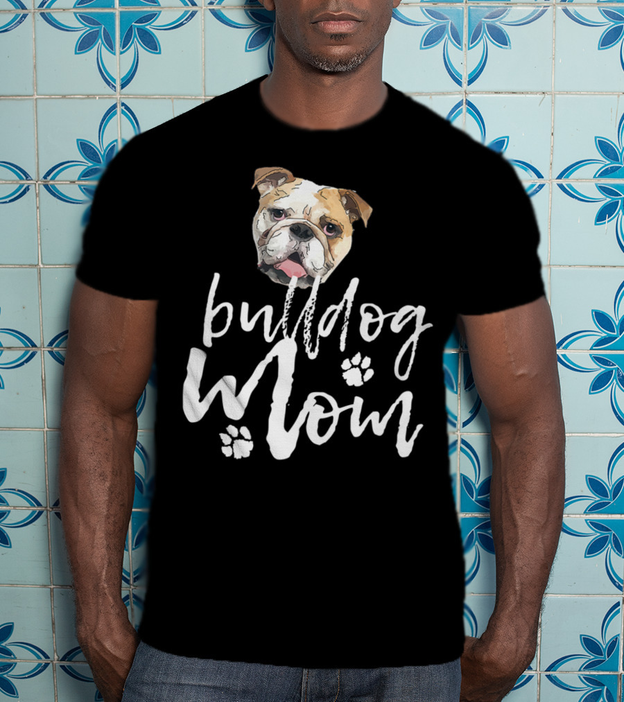Bulldog Mom Adorable Dog Face With Paw Prints T-Shirt