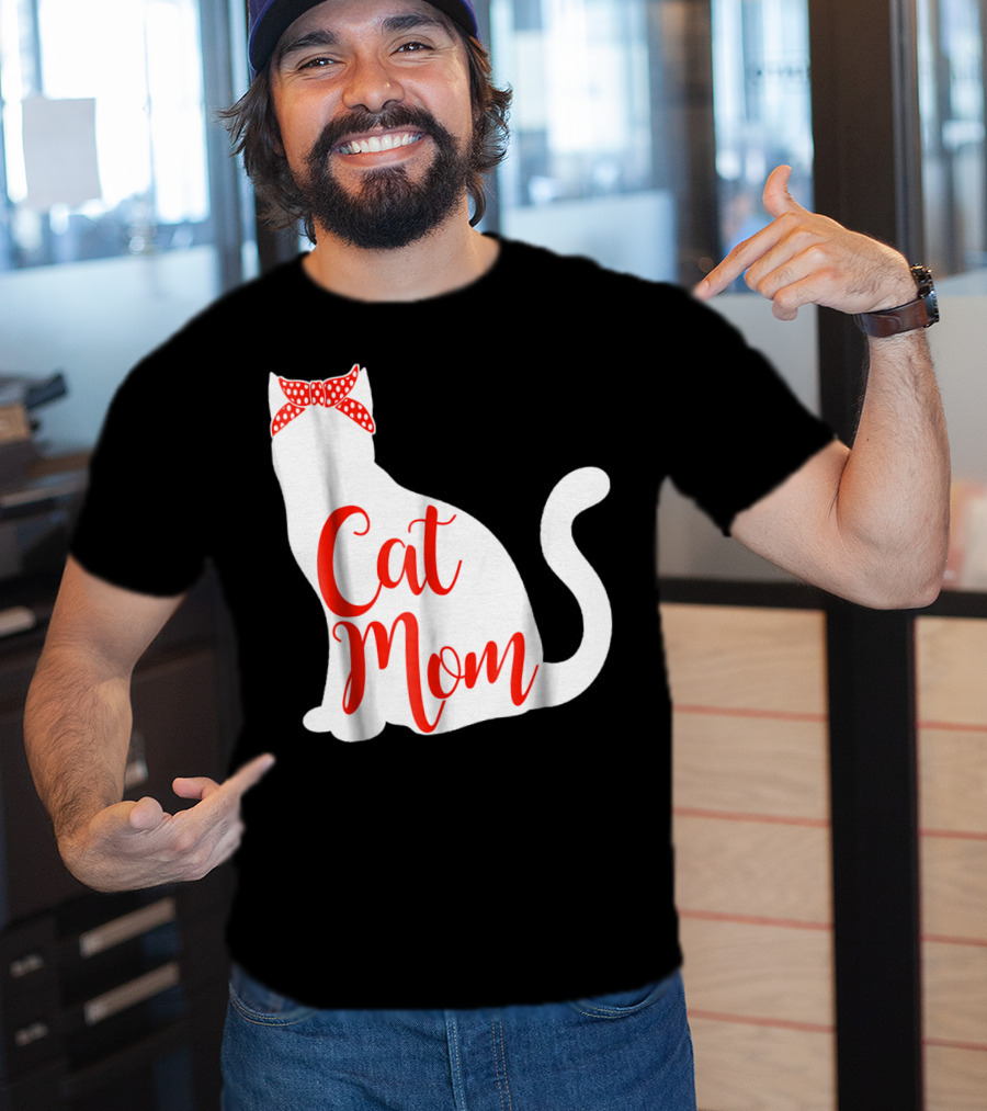 Cat Mom Cute Cat Owner Lover With Red Bow T-Shirt
