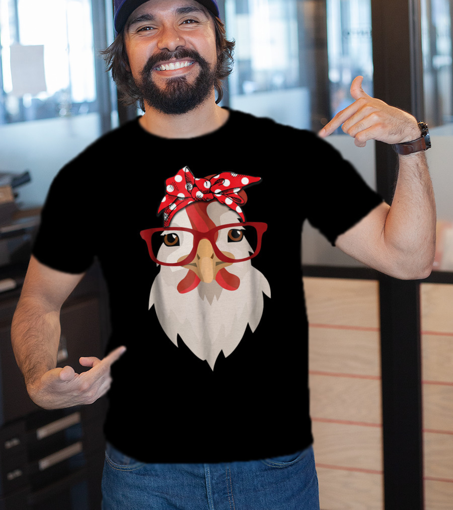Chicken Mom Lady Farmer Thanksgiving Day Hen With Glasses And Polka Dot Bandana T-Shirt